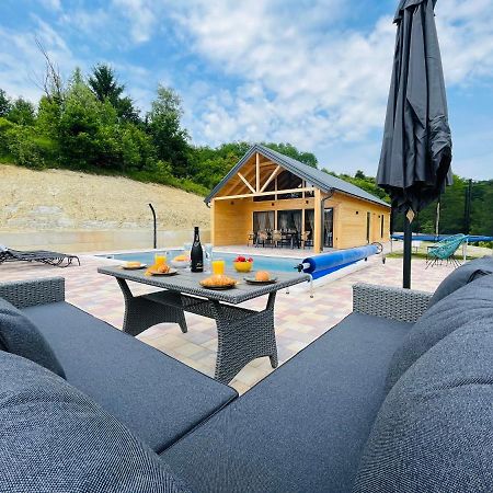 Holiday House Adamo Selno Bagian luar foto