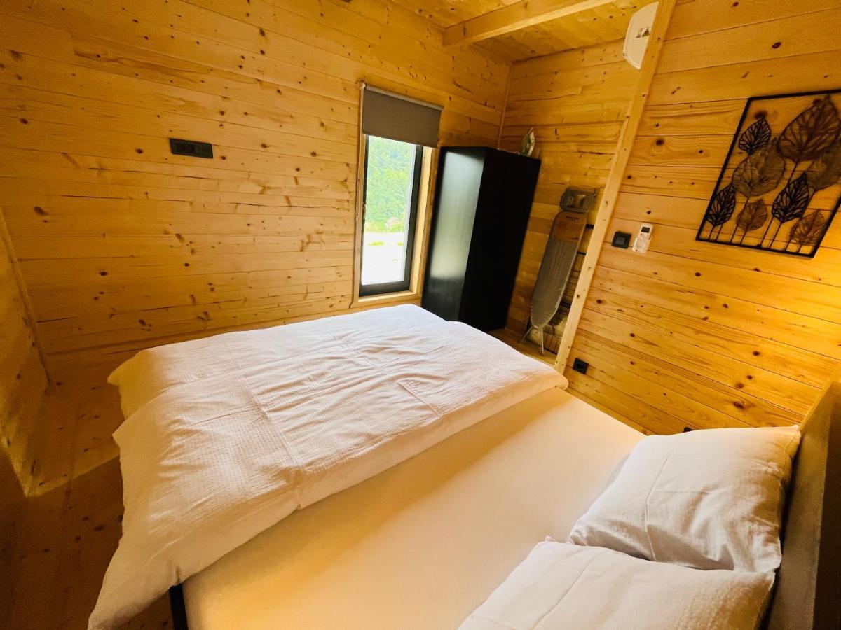 Holiday House Adamo Selno Bagian luar foto