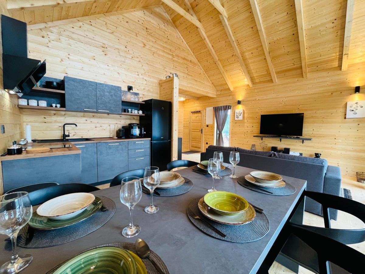 Holiday House Adamo Selno Bagian luar foto